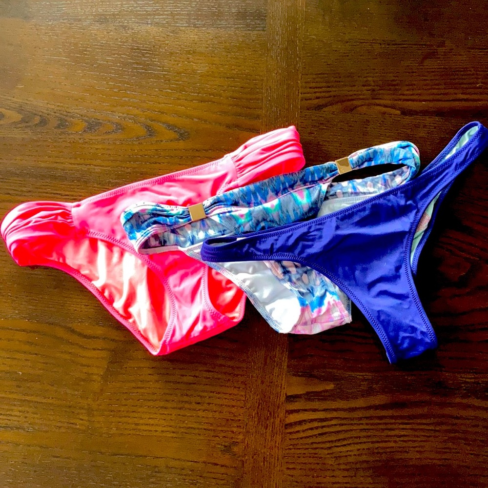 2 VS bikini bottoms